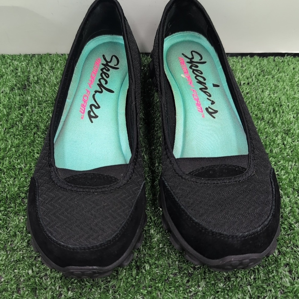 Skechers Relaxed Fit Shoes Women's 7 M Black Bikers Skim Slip In Loafer Sneakers - Picture 2 of 15